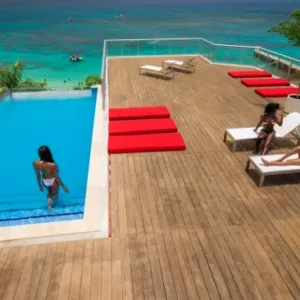 S Hotel Jamaica Private Airport Transfer